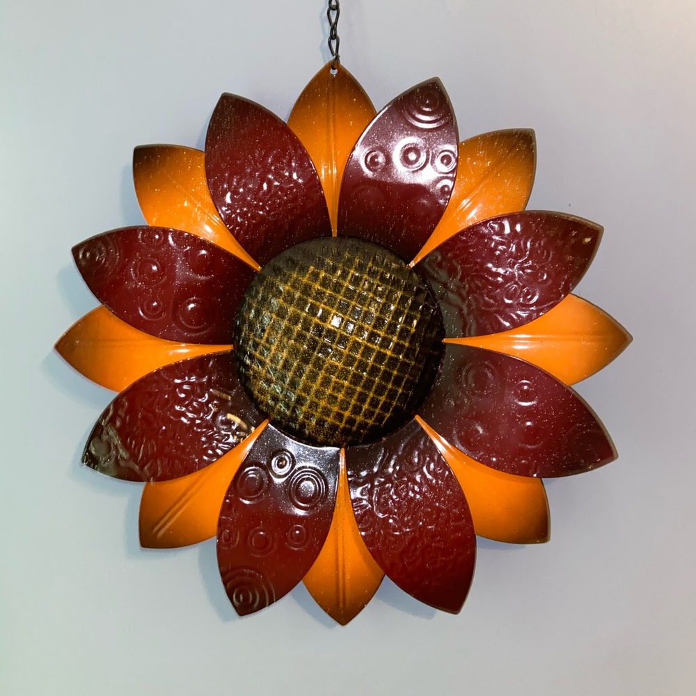 Outdoor sunflower decor